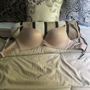 Victoria Secret; No Wire: 34F